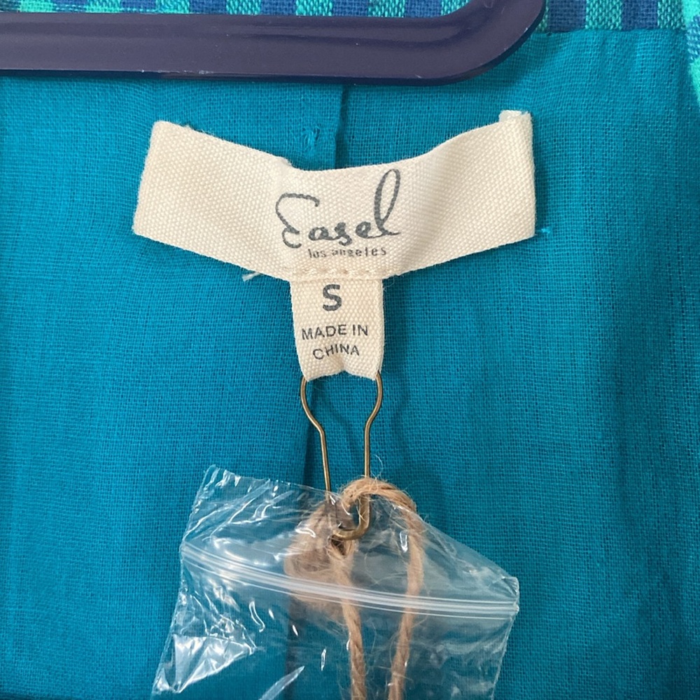 Easel Blazer - Picture 2 of 6